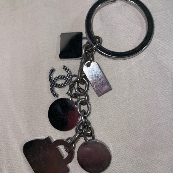 Chanel Beauty Keychain or Handbag Charm! Multi charm! EUC - Picture 6 of 8